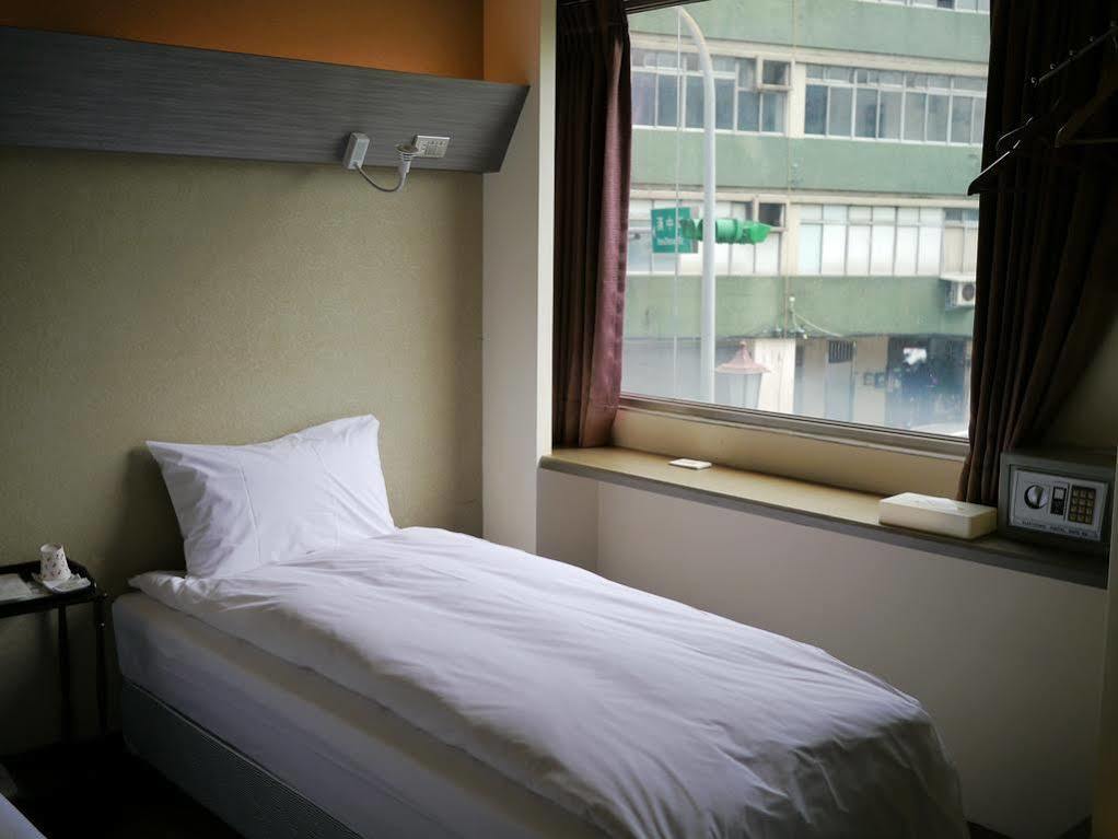 Galaxy Mini Inn Taipei Luaran gambar