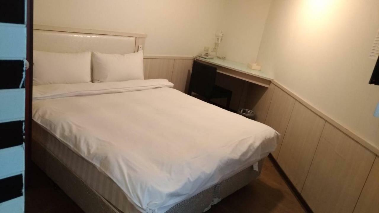 Galaxy Mini Inn Taipei Luaran gambar